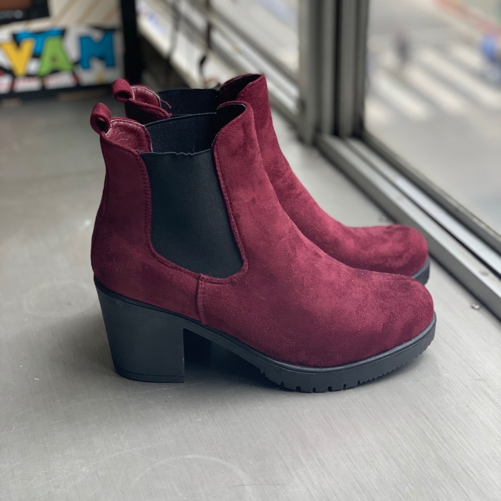 Burgundy suede heel ankle Chelsea boots